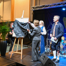 2. desember: Dronningen deler ut Dronning Sonjas skolepris for 15. gang - denne gangen til Sandnessjøen videregående skole i Nordland. Foto: Sven Gj. Gjeruldsen, Det kongelige hoff